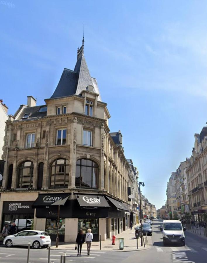 Appartamento LUX Cathédrale Reims Esterno foto